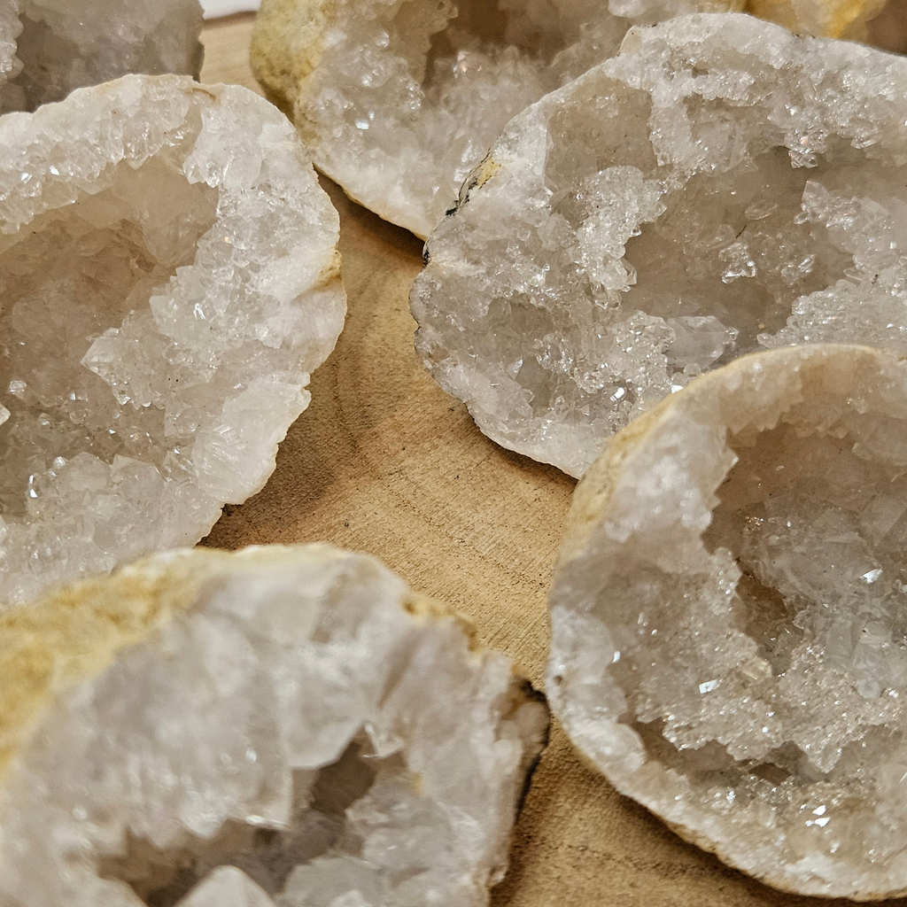 Quartz Geode Halves – Sparkling Natural Crystal Cavities