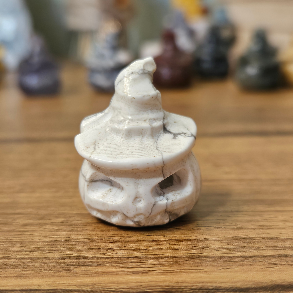 Mini Crystal Pumpkin Witch 🎃✨