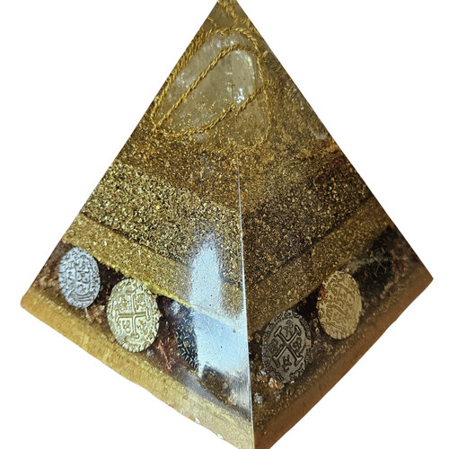 Abundance Orgonite Pyramid – Citrine & Gold Leaf