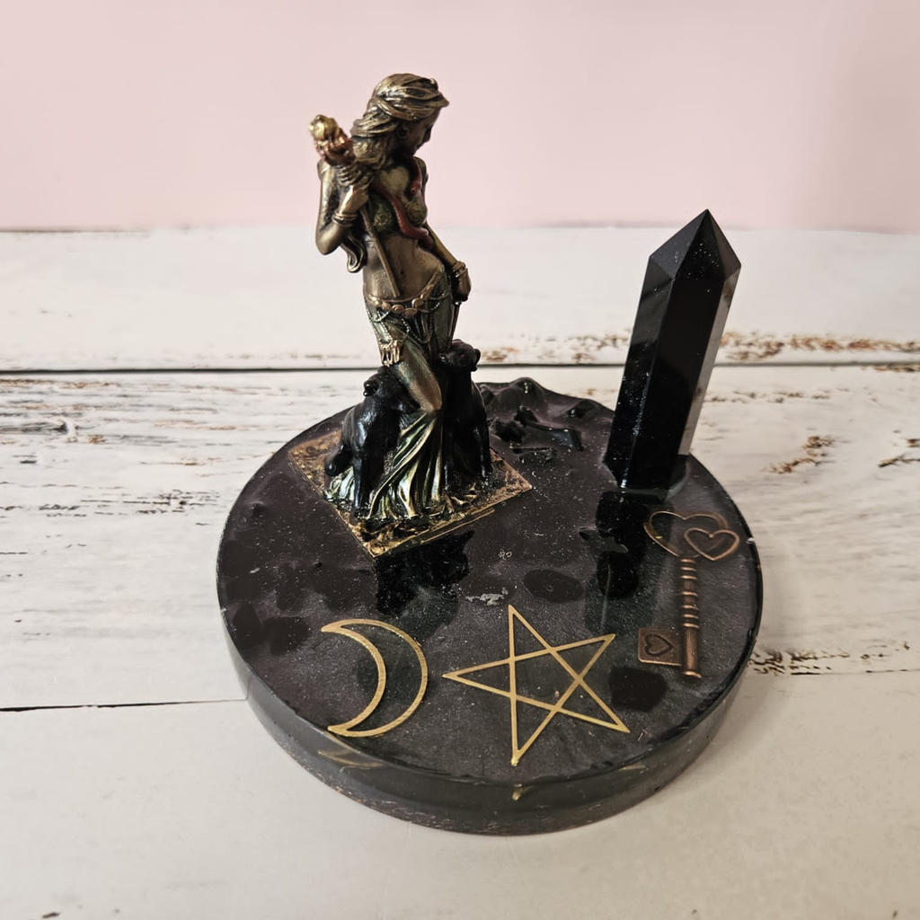 Hekate Mini Orgonite Charging Plate