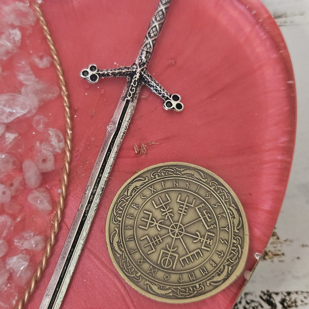 Red Guardian Heart – Rose Quartz Orgonite Charging Plate